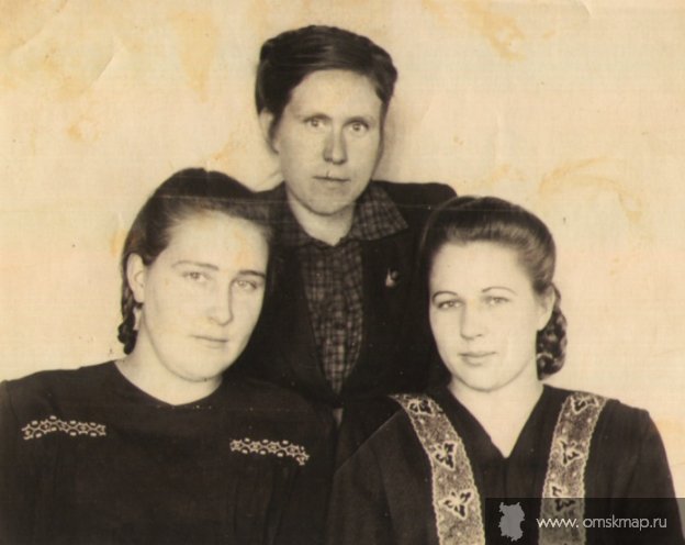 Учителя Саратовской школы (1953 г.) Учителя Саратовской школы (1953 г.)