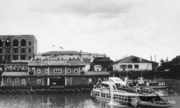 Речной вокзал. 1957 г. Речной вокзал. 1957 г.