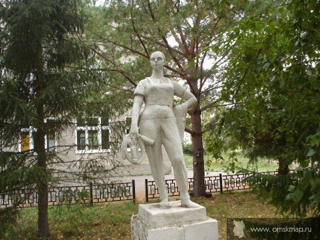 Памятник труженице Желанного