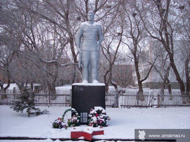 Памятник Солдату Памятник Солдату